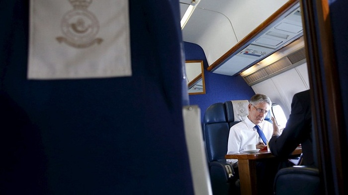 L’Espagne barre la route de l’avion transportant le ministre britannique des Affaires étrangères
